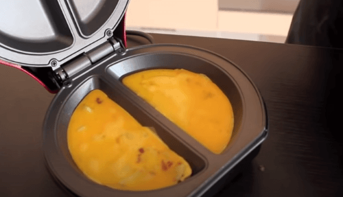 Omelette maker step 2