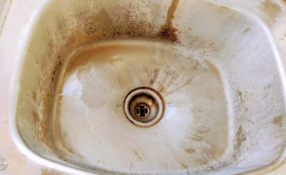 iron stains in sink